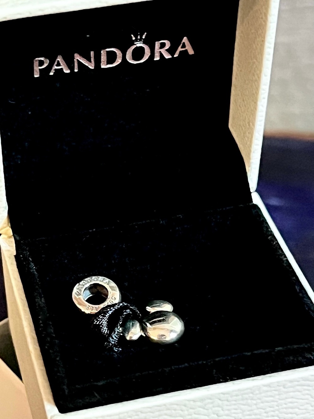SALE✨Pandora x Disney Mickey Mouse Silhouette Dangle Charm for Bracelet/Necklace